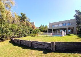 Venta casa 7 ambiente nordelta Tigre laguna pileta