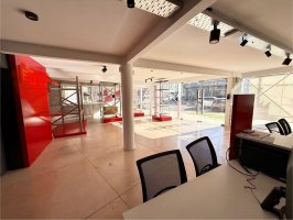 Vicente Lopez Commercial Space for Rent on Av. Libertador