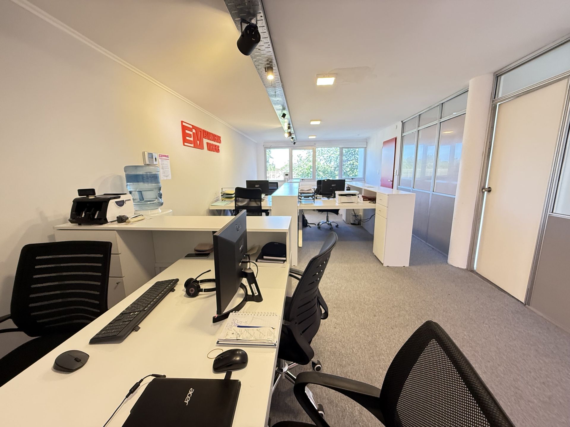 Office Vicente Lopez - Olivos Very Bright