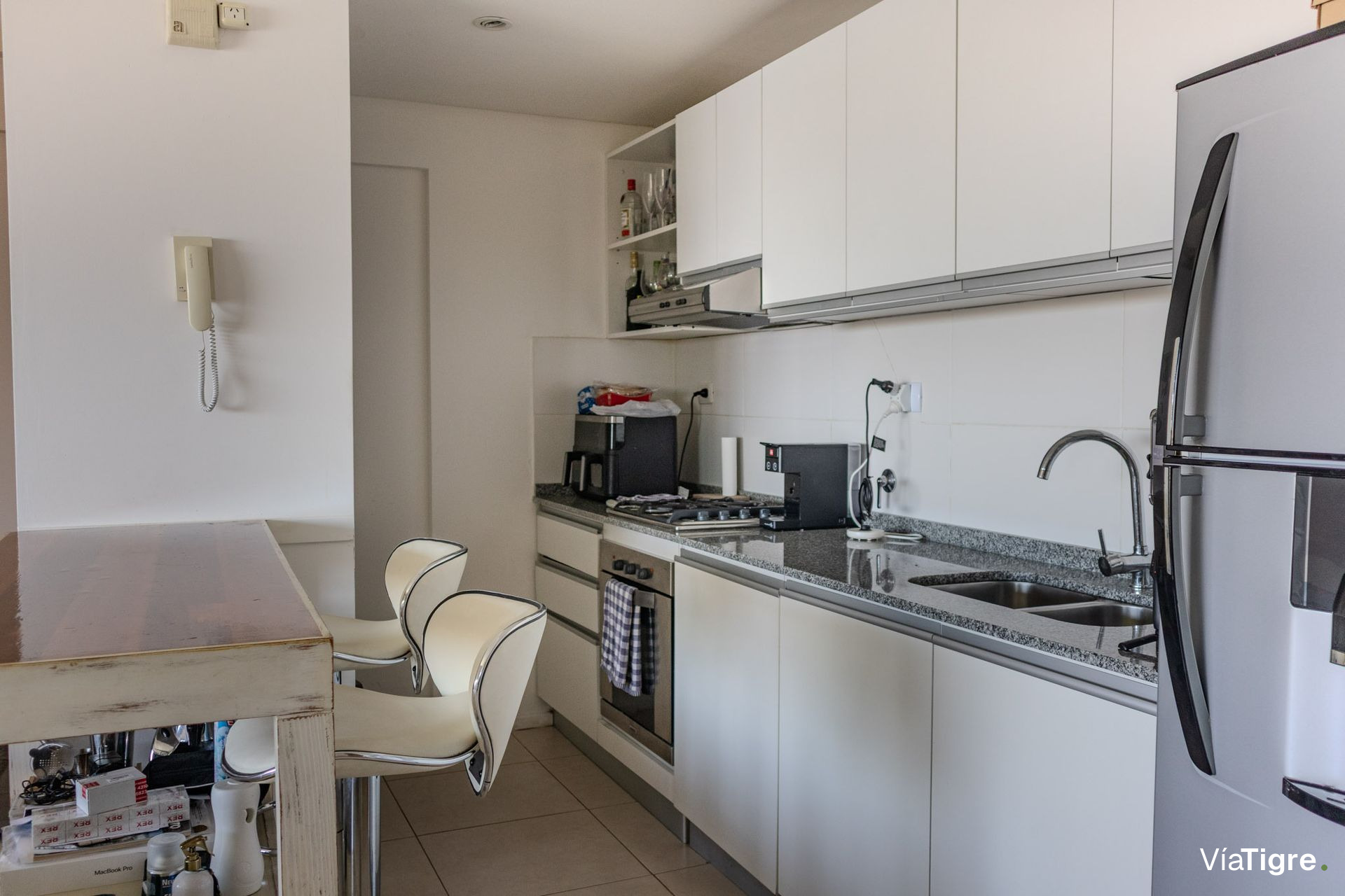 Venta Depto 2 Amb Edificio Enyoi A La Laguna