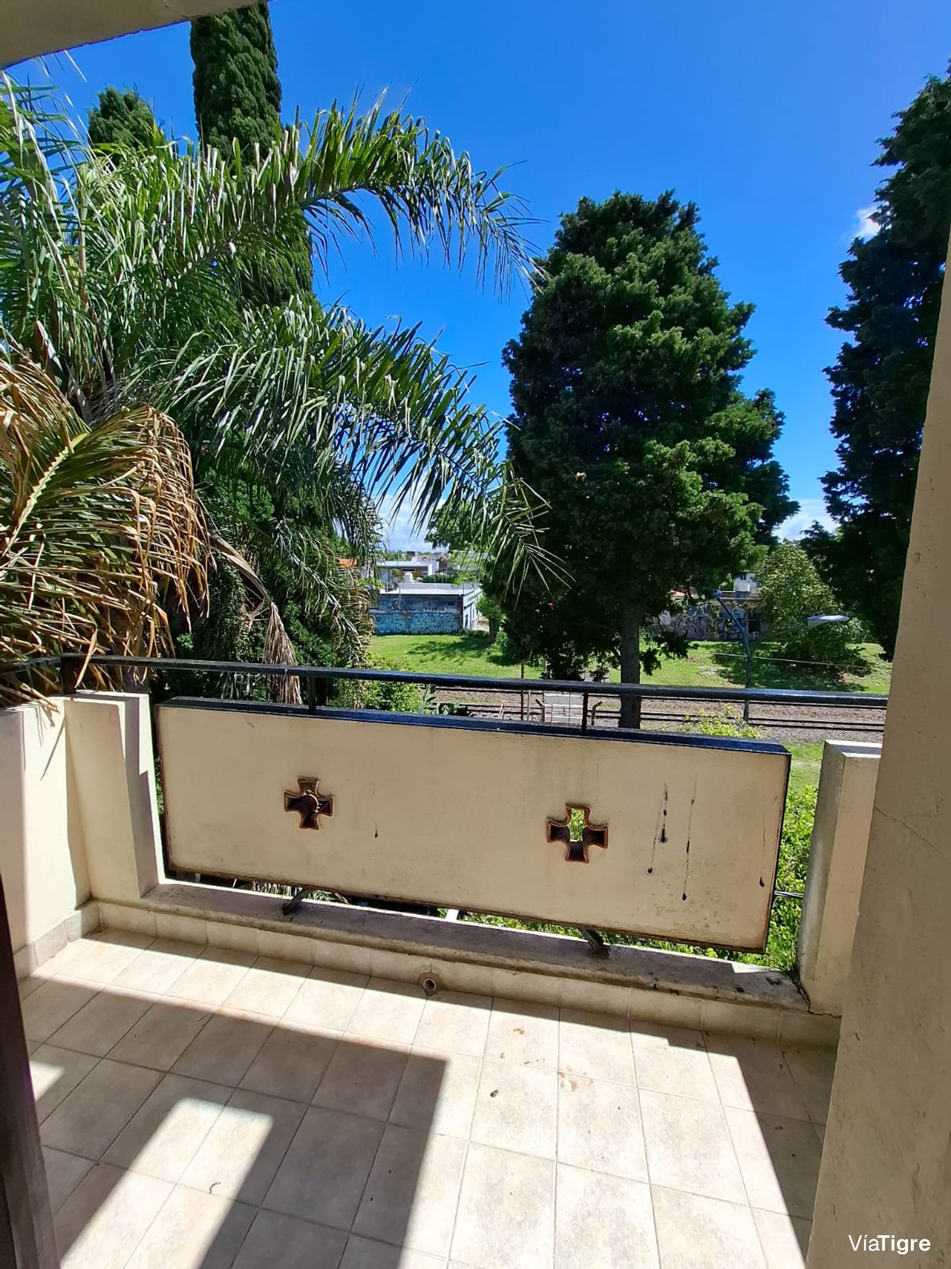 Venta PH 2AMB con balcón FLORIDA, VTE. LÓPEZ