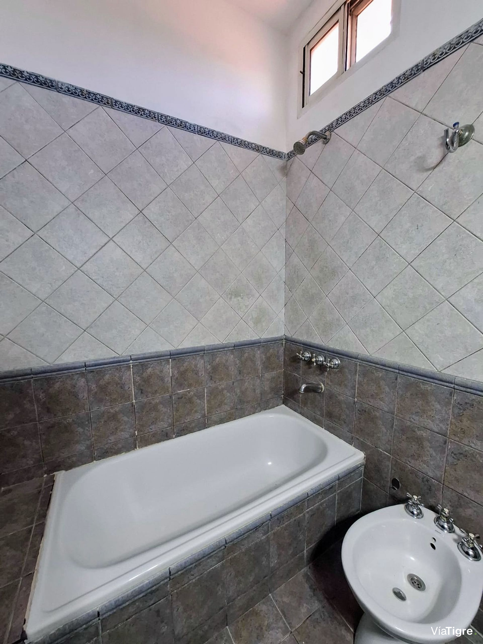 Venta PH 2AMB con balcón FLORIDA, VTE. LÓPEZ