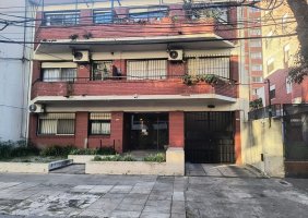 Venta cochera cubierta Martinez centro