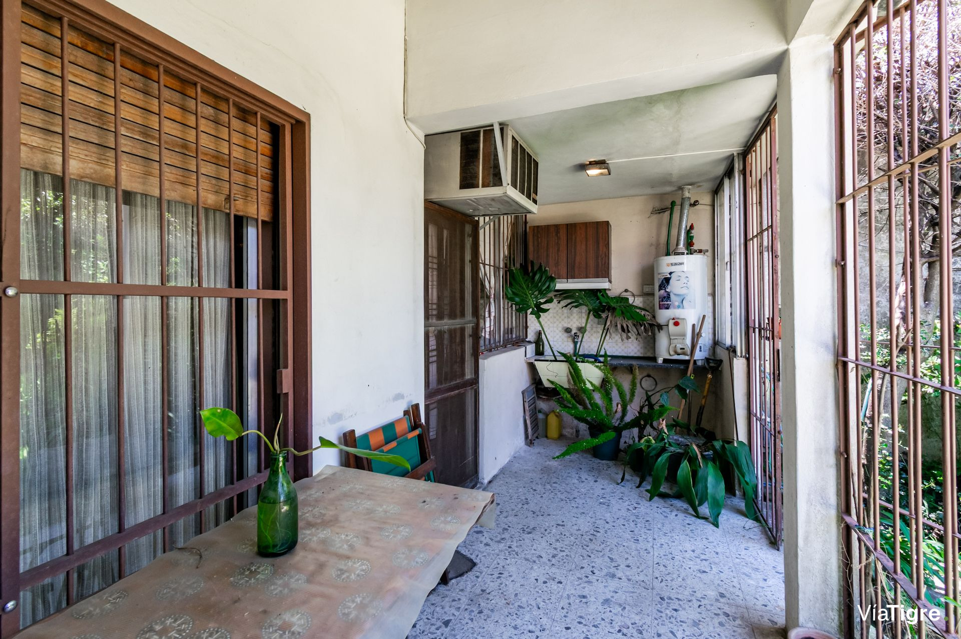 Venta casa 3 ambientes jardin y pileta en Olivos