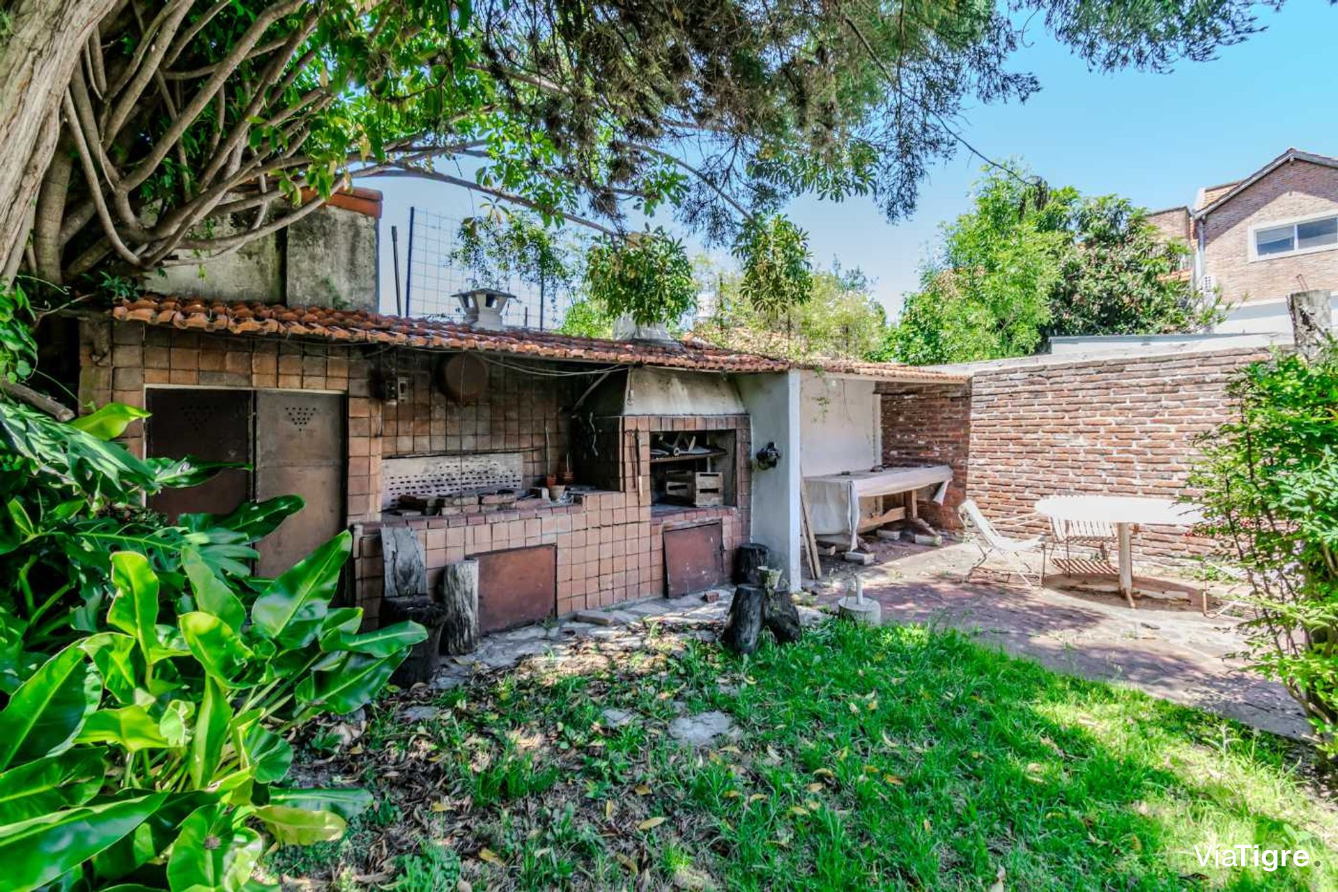 Venta casa 3 ambientes jardin y pileta en Olivos