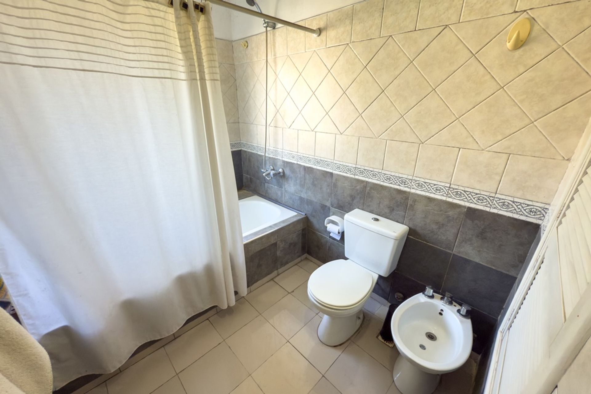 DUPLEX 4 amb en VENTA en VICTORIA Con COCHERA