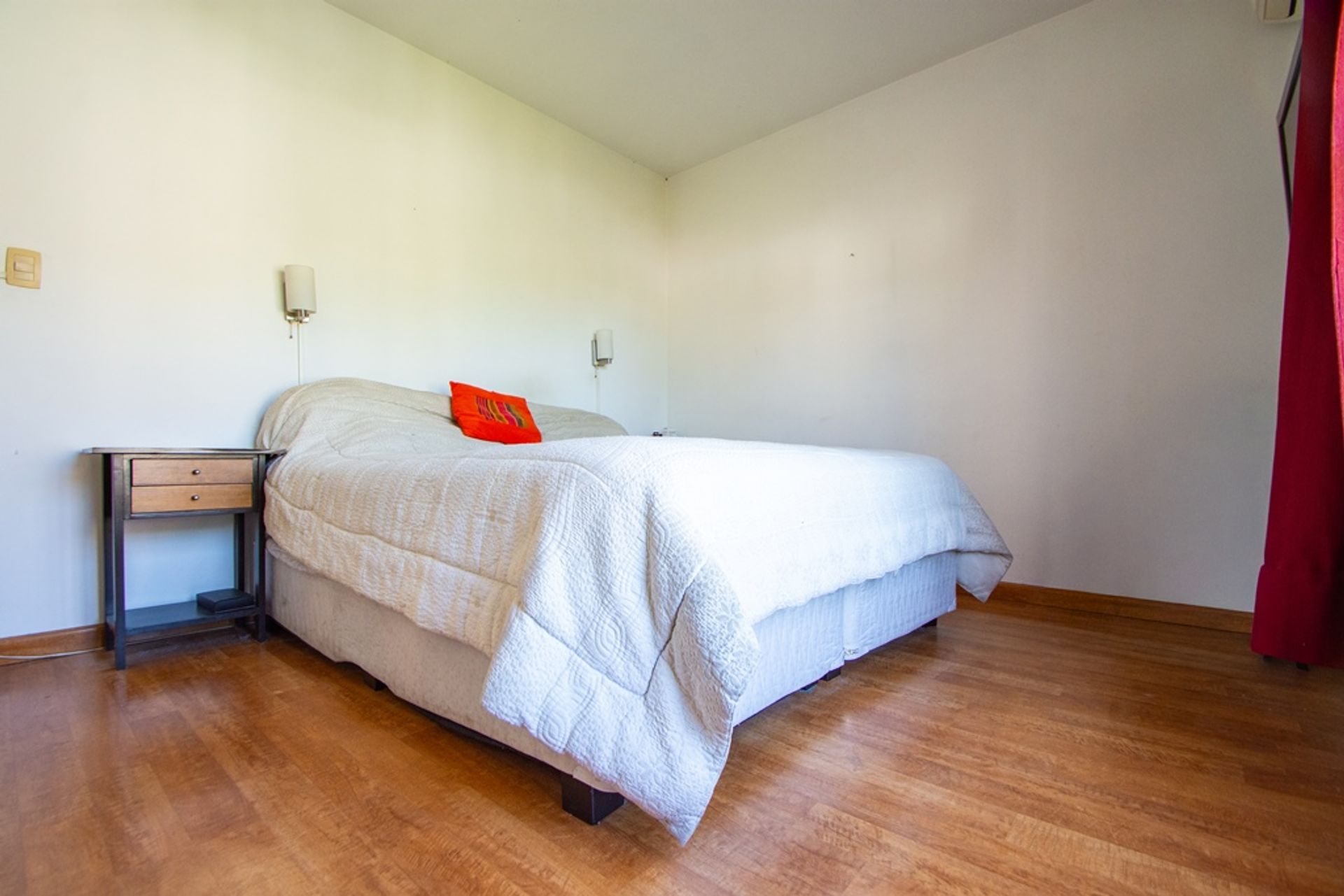 DUPLEX 4 amb en VENTA en VICTORIA Con COCHERA