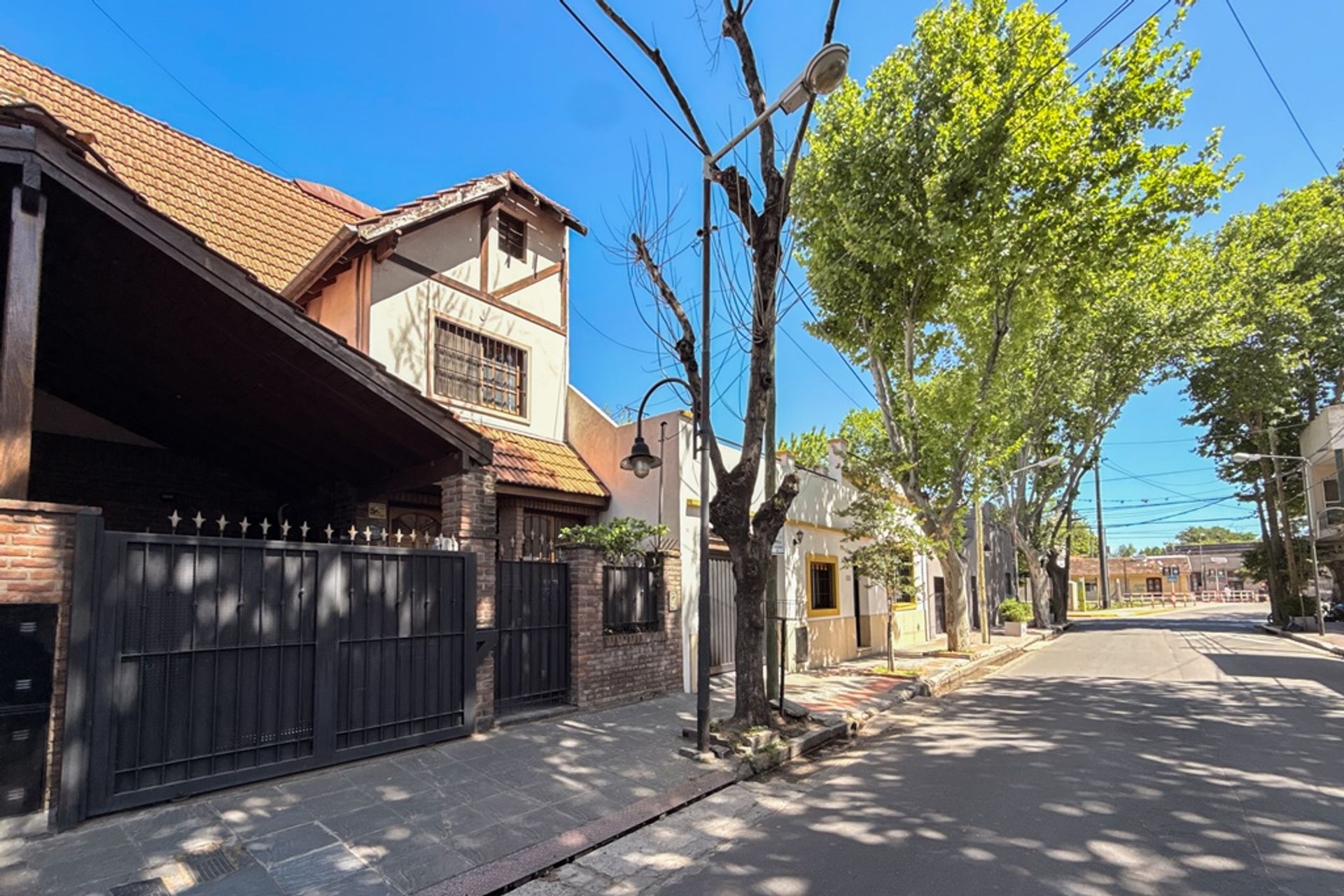 DUPLEX 4 amb en VENTA en VICTORIA Con COCHERA