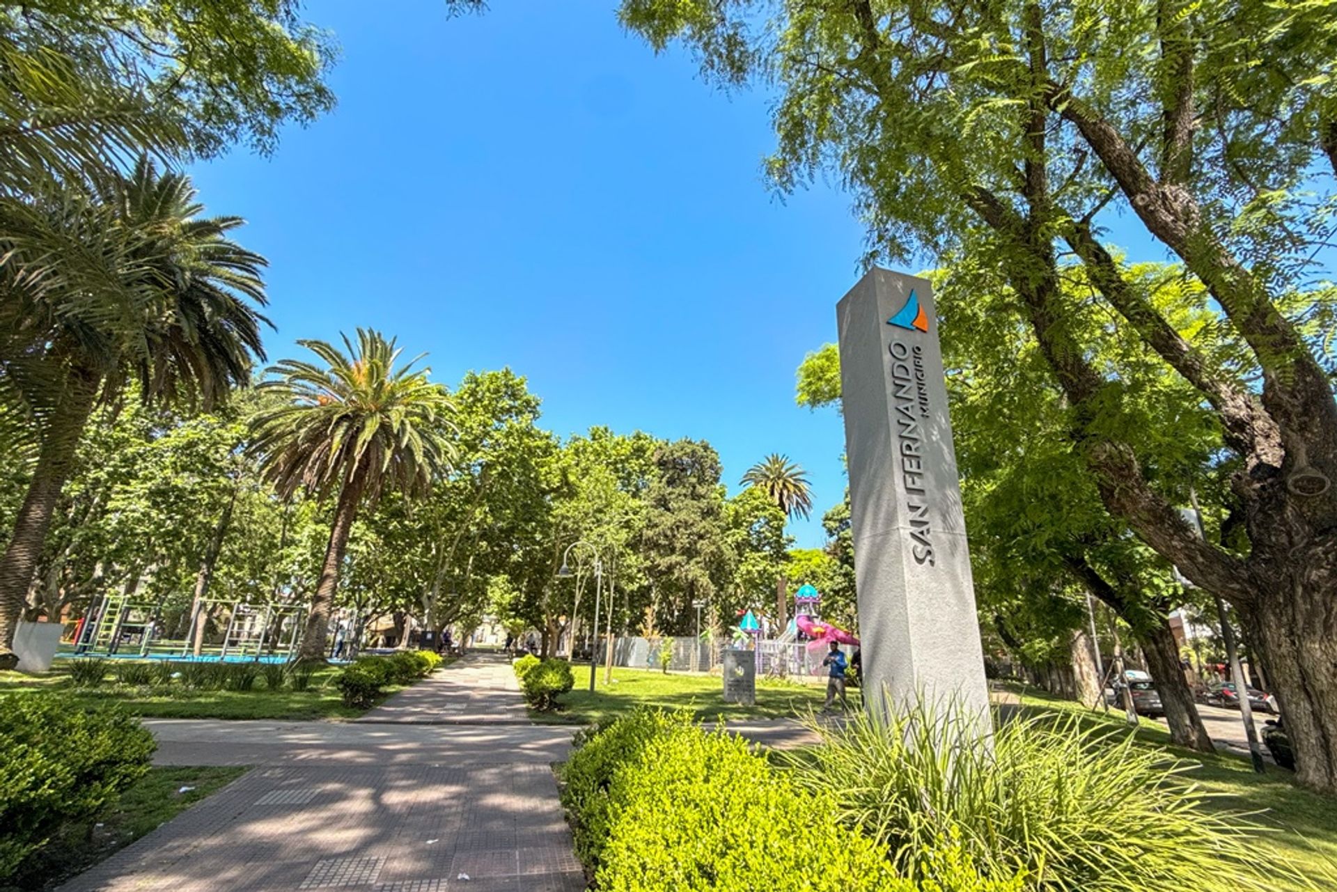 DUPLEX 4 amb en VENTA en VICTORIA Con COCHERA