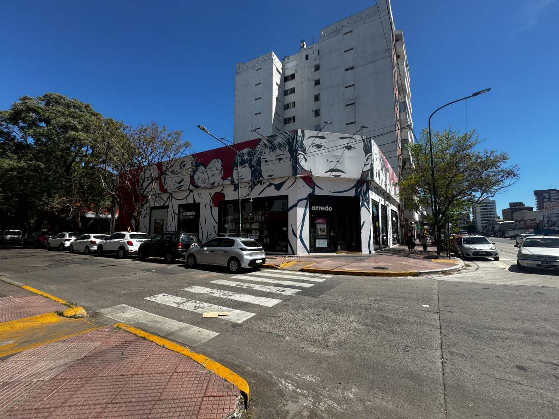 Sale of 1144 m² lot at Santa Fe Ave. & V. Sarfield, Mtz.