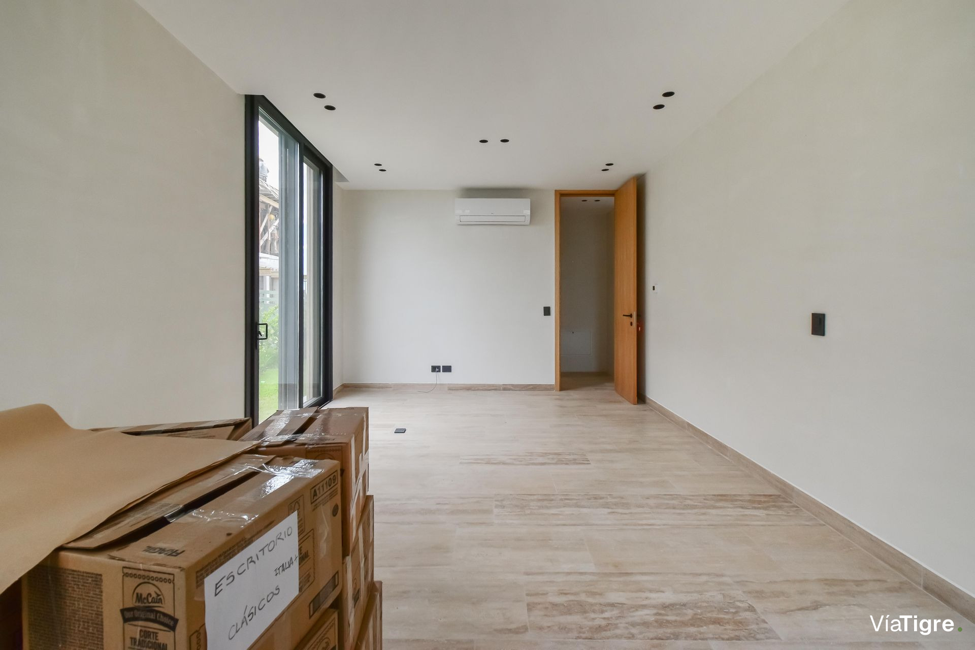 Venta casa al LAGO en Los Puentes -Nordelta-Tigre