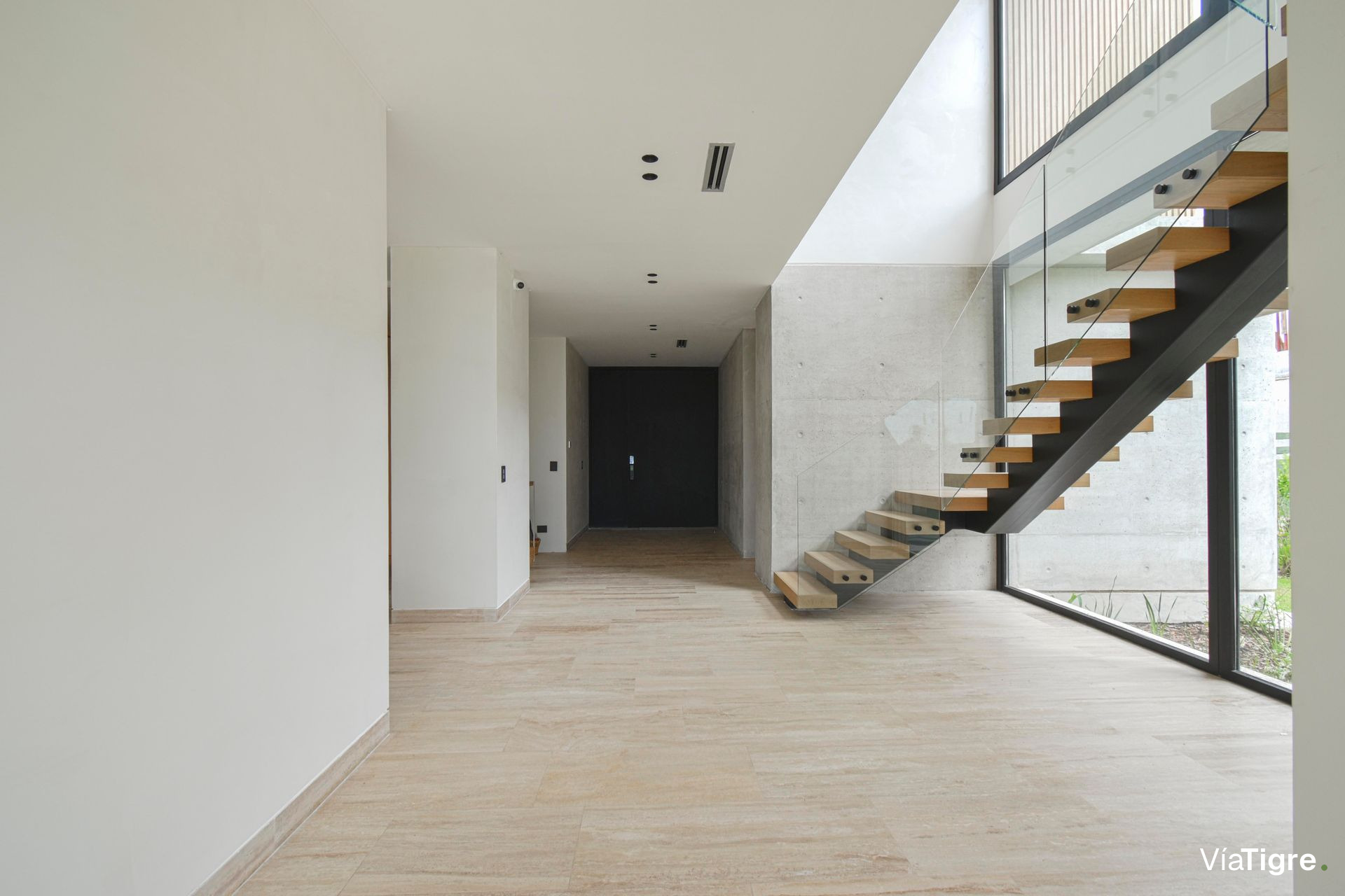 Venta casa al LAGO en Los Puentes -Nordelta-Tigre