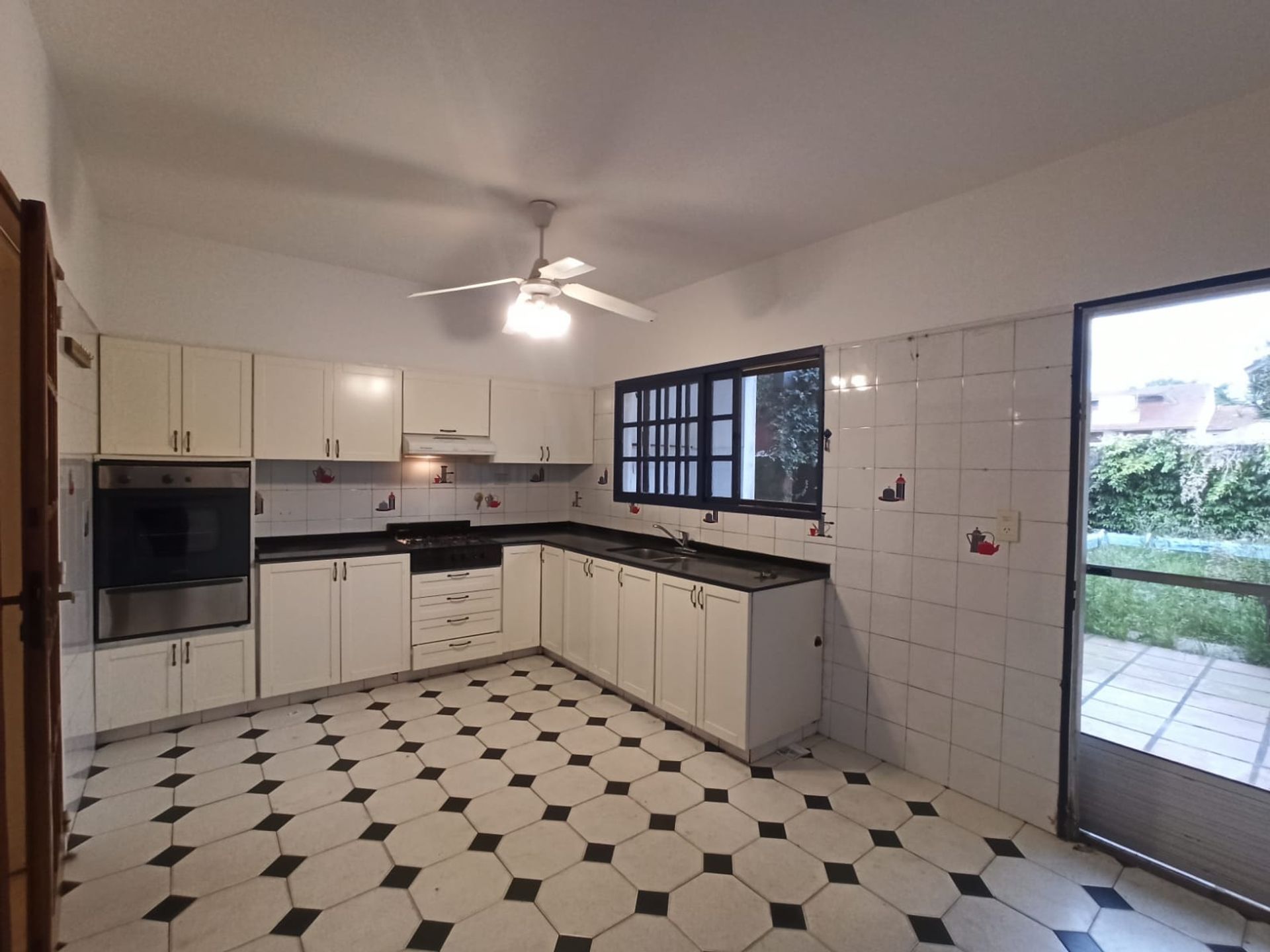 ALQUILER DUPLEX 5amb OLIVOS c/COCHERA Y PILETA