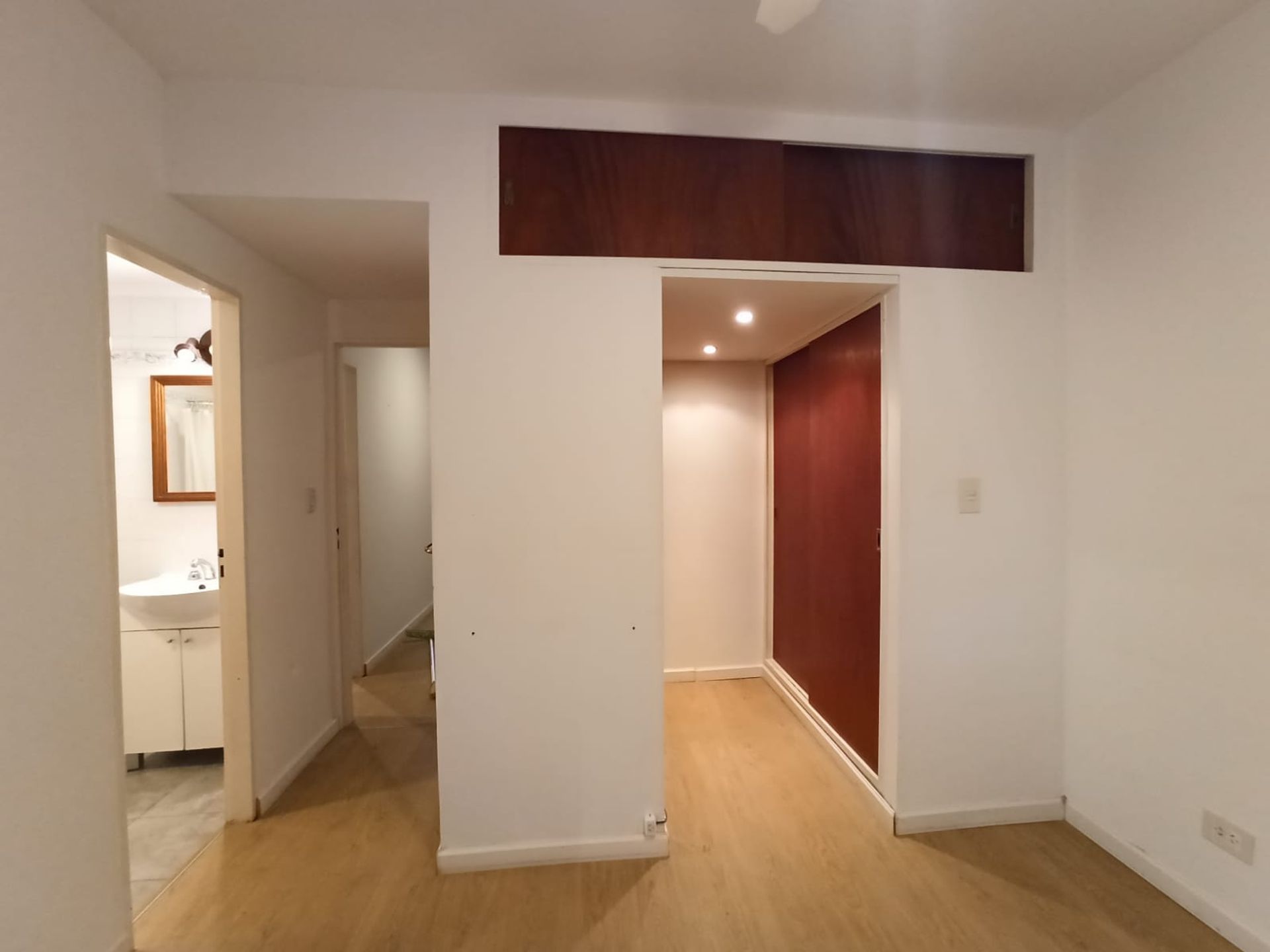 ALQUILER DUPLEX 5amb OLIVOS c/COCHERA Y PILETA