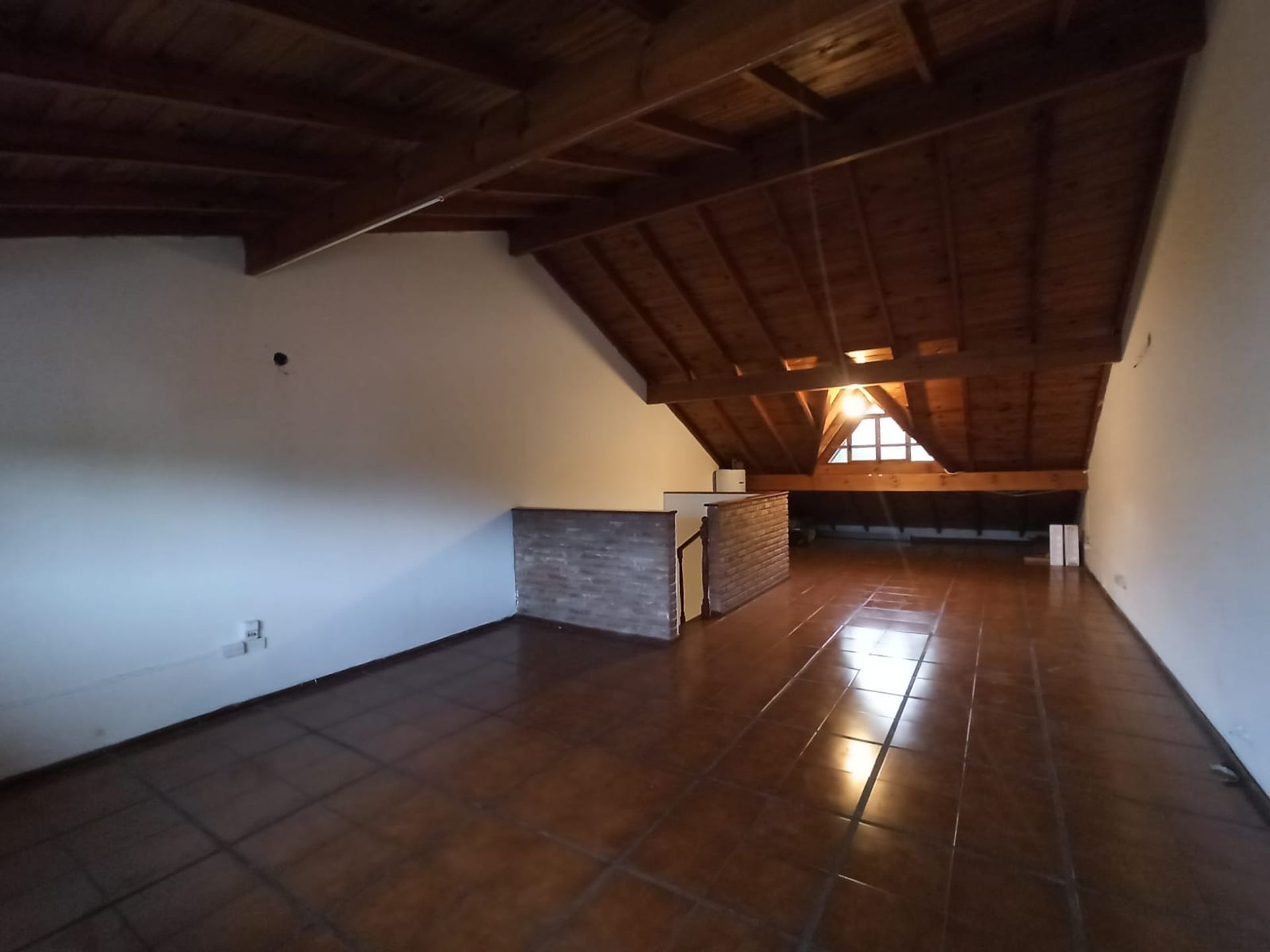 ALQUILER DUPLEX 5amb OLIVOS c/COCHERA Y PILETA