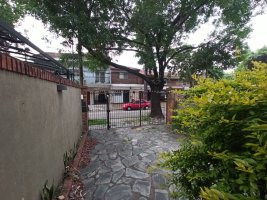 Rental Duplex – 5 Rooms – Olivos – with Garage and Pool