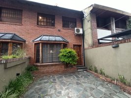 Rental Duplex – 5 Rooms – Olivos – with Garage and Pool