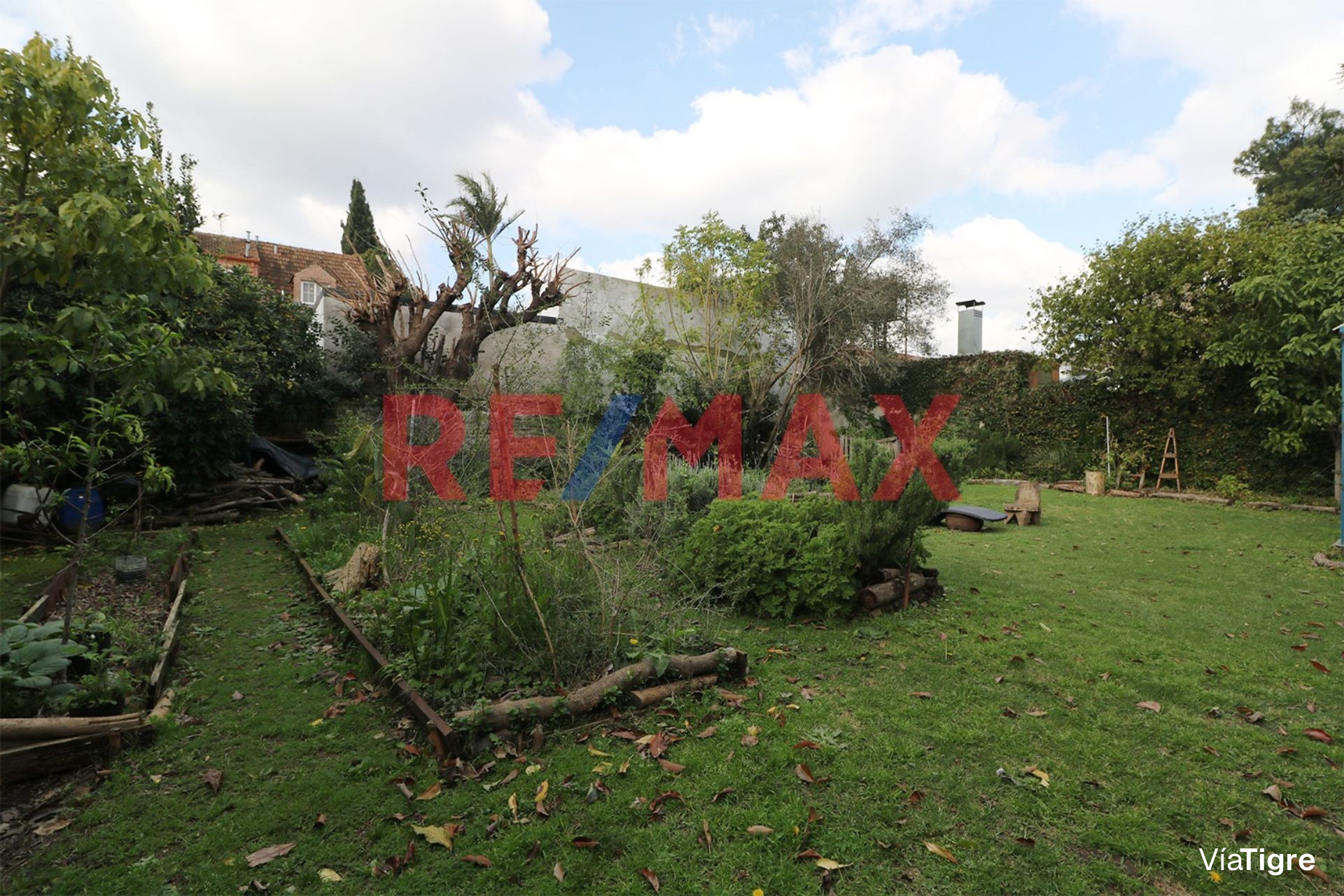 Venta casa, 7 amb, c/amplio jardín, Martínez