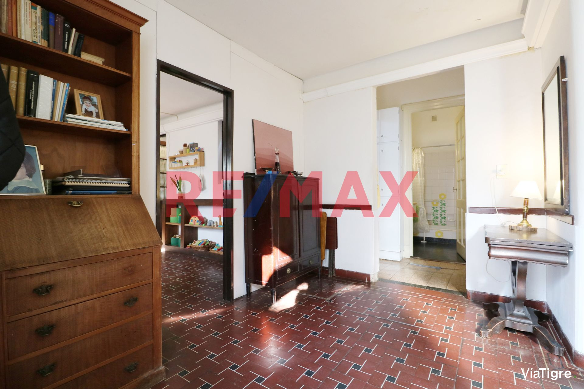 Venta casa, 7 amb, c/amplio jardín, Martínez