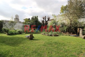 Venta casa, 7 amb, c/amplio jardín, Martínez