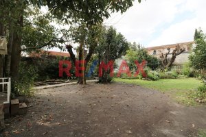 Venta casa, 7 amb, c/amplio jardín, Martínez