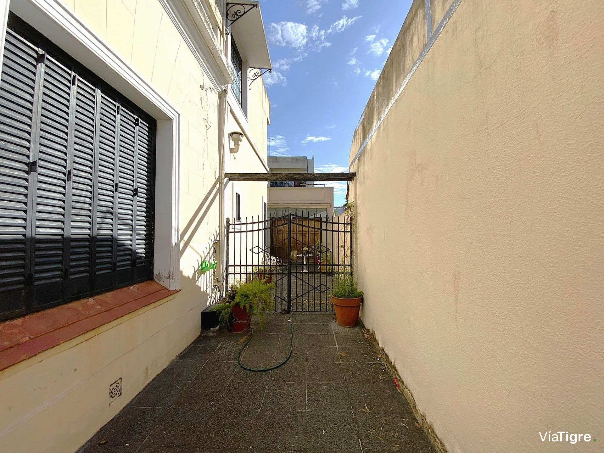 Casa Venta C/ Jardin Y Terraza Cocheras Quincho