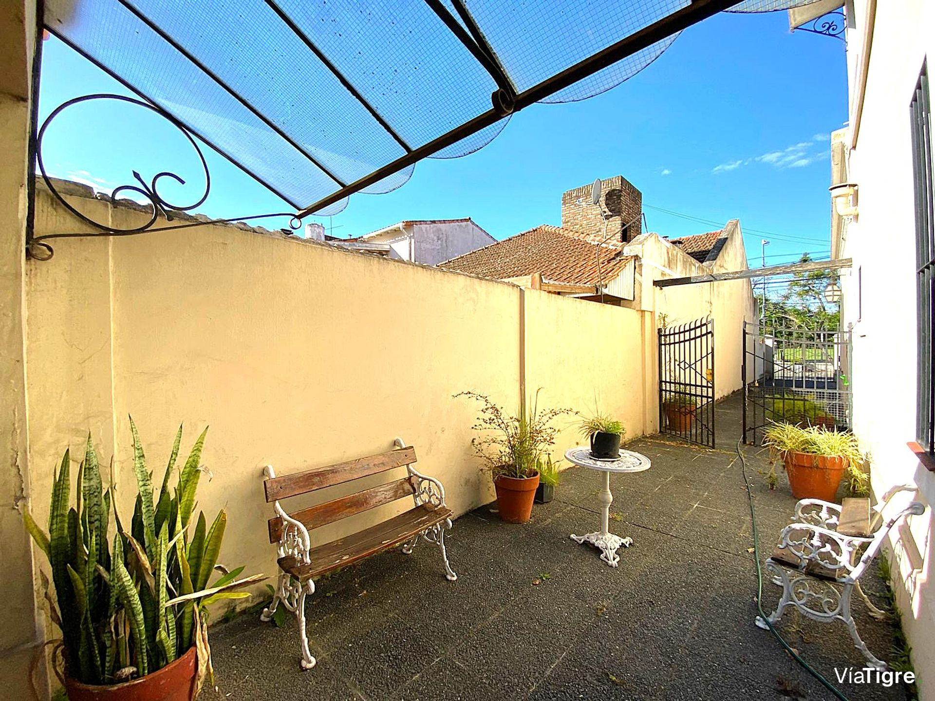Casa Venta C/ Jardin Y Terraza Cocheras Quincho