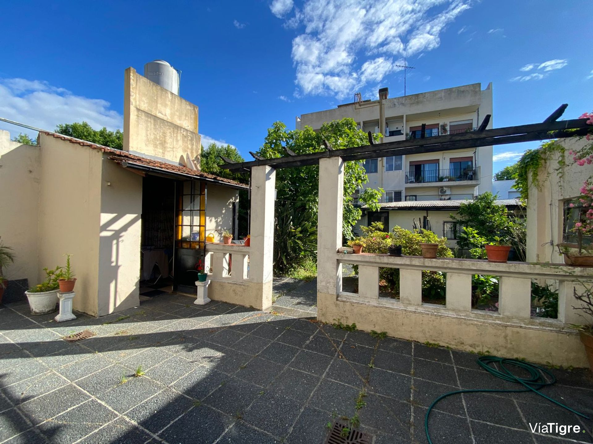 Casa Venta C/ Jardin Y Terraza Cocheras Quincho