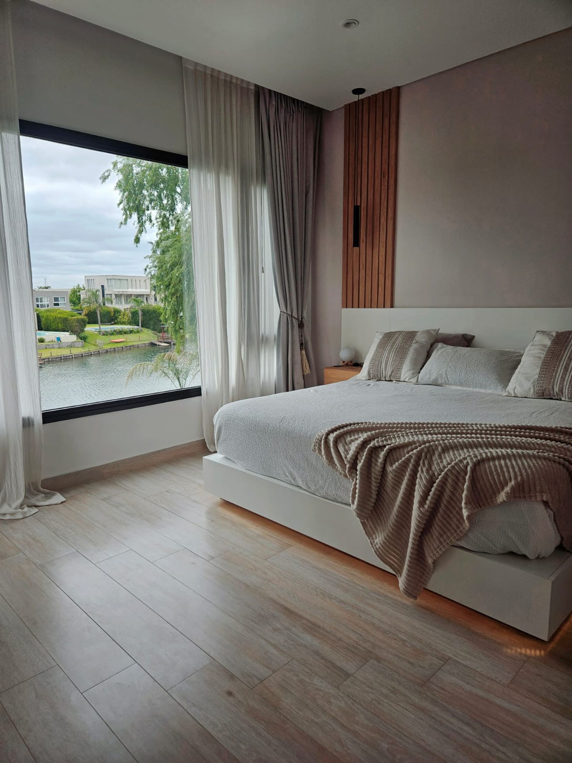 Venta Casa Los Alisos al Lago, Nordeta