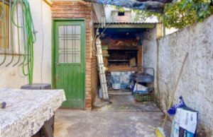 Corner house for renovation, V. Adelina Opportunity