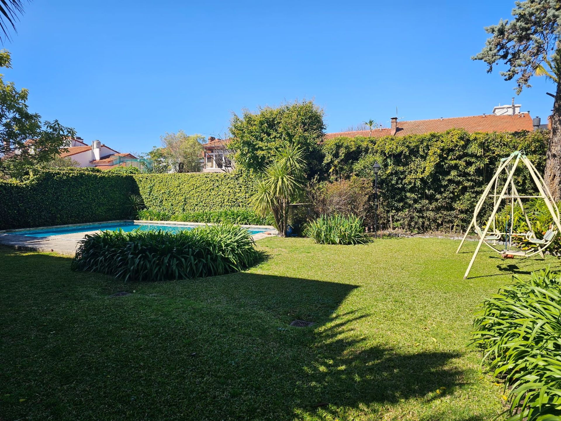 Alquiler de verano casa 6 ambientes en Martinez