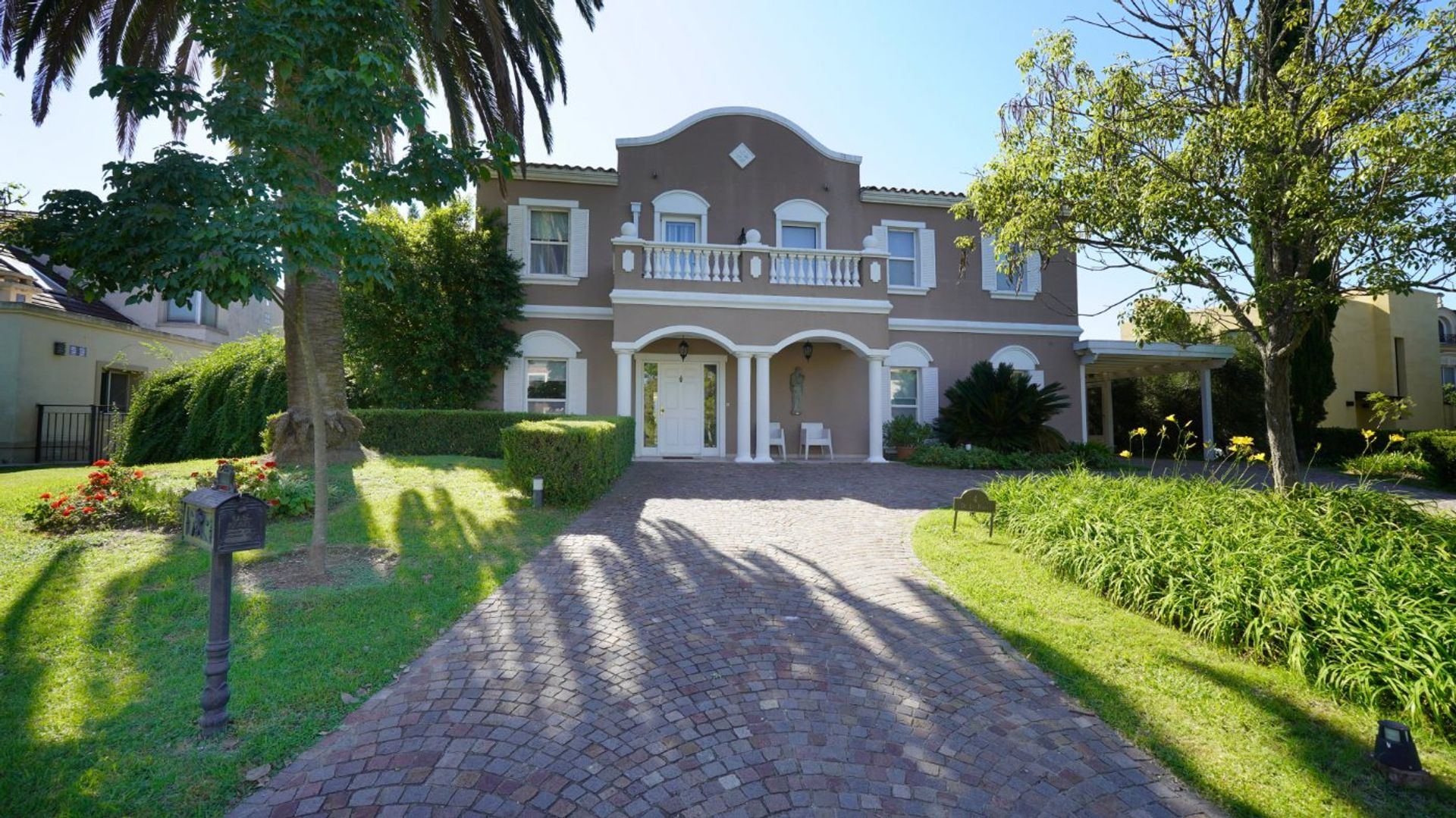 House for Sale on La Isla, Nordelta, Al Lago