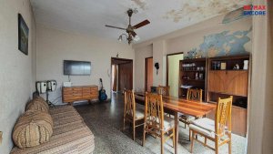 Sale Ph 3 rooms, needs renovation, garage, Florida West