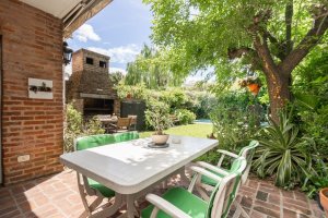 Boulogne Duplex for Sale – 4 Rooms, Pool, Playroom