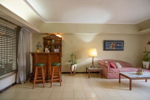 FOR SALE House Vte Lopez - accepts trade for apartment