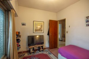 FOR SALE House Vte Lopez - accepts trade for apartment