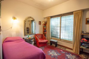 FOR SALE House Vte Lopez - accepts trade for apartment