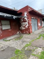 Casa en venta con locales comerciales en el Talar