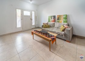 PH Sale in Olivos – 4 Rooms, Patio with Grill