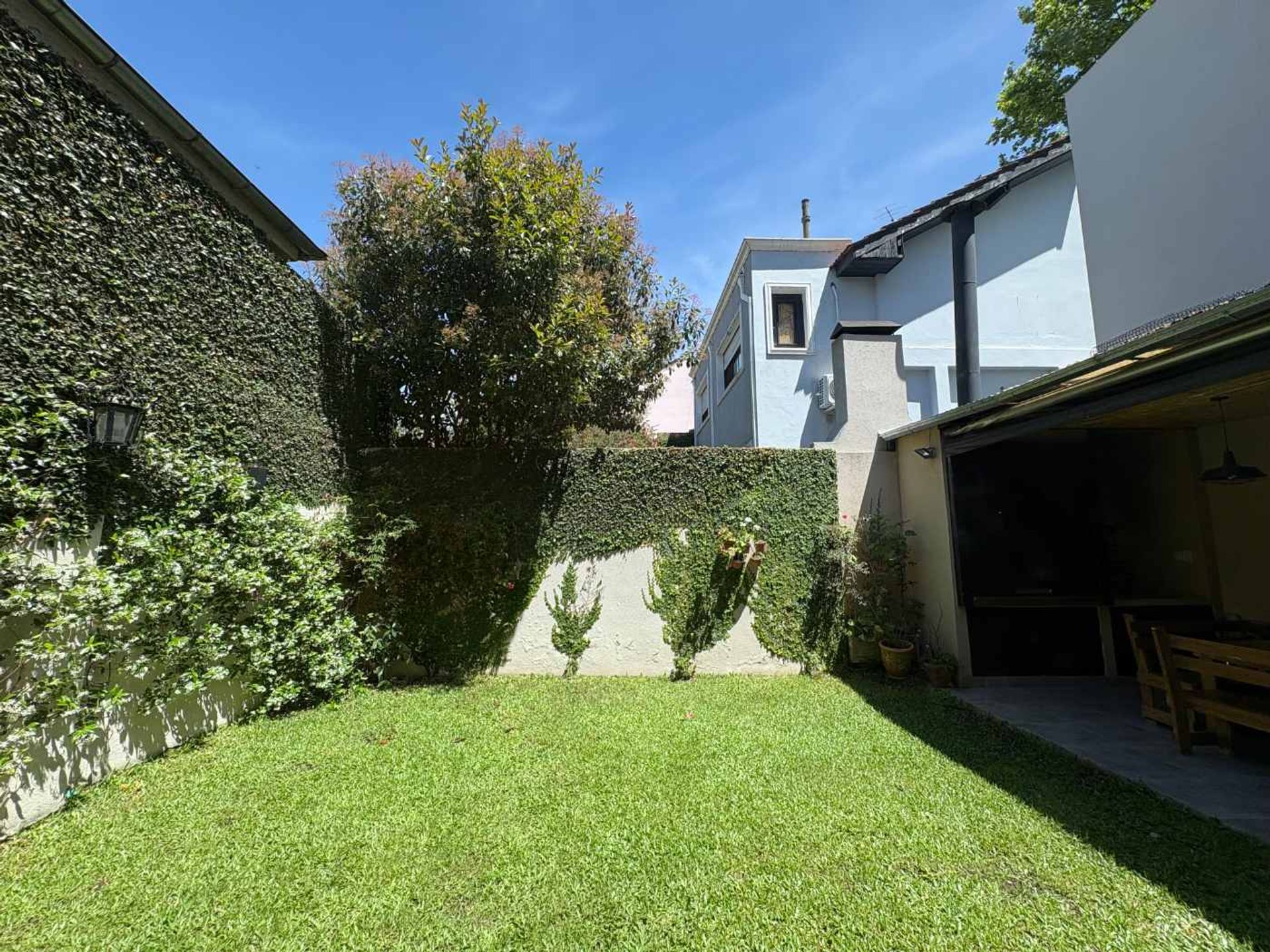 House in the Heart of Vicente Lopez, Gaspar Campos