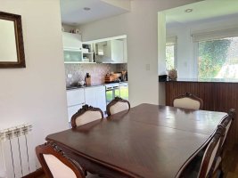 House in the Heart of Vicente Lopez, Gaspar Campos