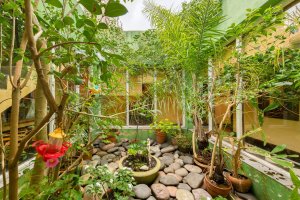 House with park, pool and winter garden Boulogne