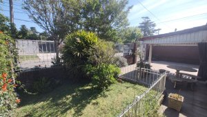 4-Room House for Sale with Terrace and 3-Car Garage