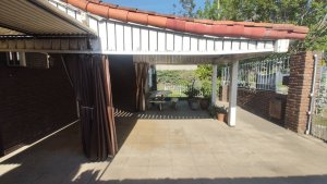 4-Room House for Sale with Terrace and 3-Car Garage