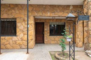 Ground Floor Front Apartment with Patio, Credit Eligible