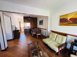 4-room Upper Floor Apartment with Terrace and Grill – Munro
