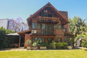 6‑room house for sale on Camino Real, golf view