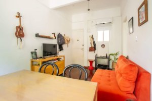 2-room Apartment with Balcony on 1st Floor – La Lucila