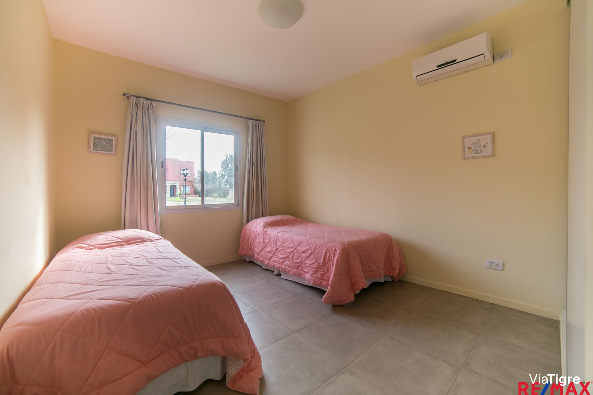 Venta casa 4 dorm pileta Tigre APTO CREDITO Impec