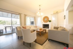 House for sale, 4 bedrooms, pool, Tigre, credit, impeccable